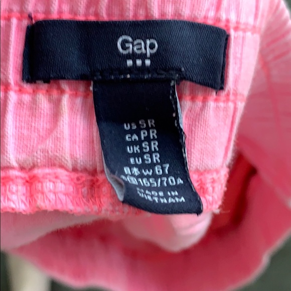 Gap Pull On Shorts - Picture 3 of 3